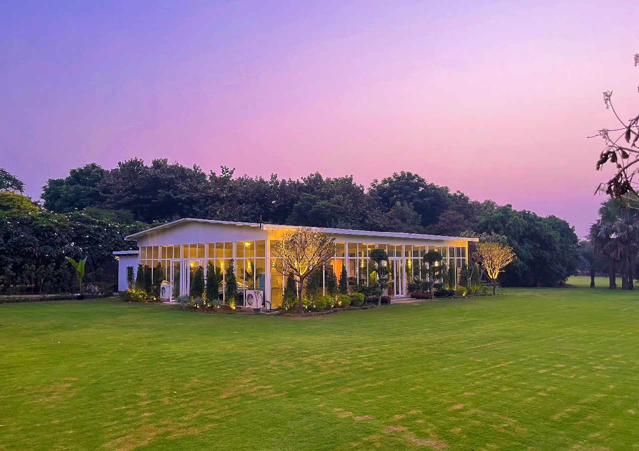 Botanix Nature Resort Glass House